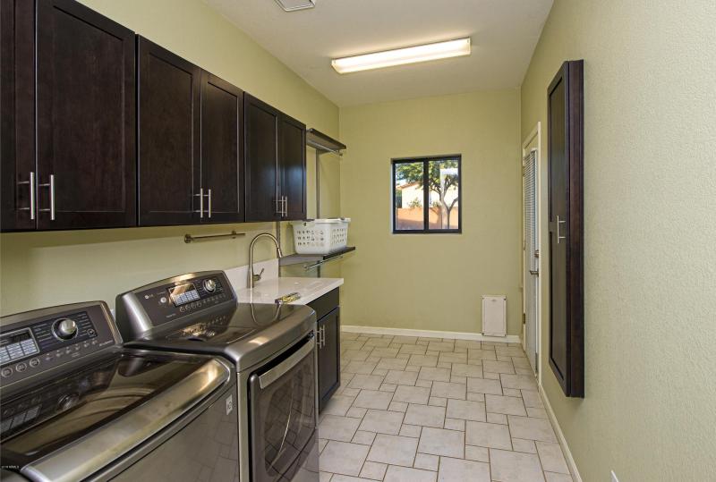 020_Laundry Room