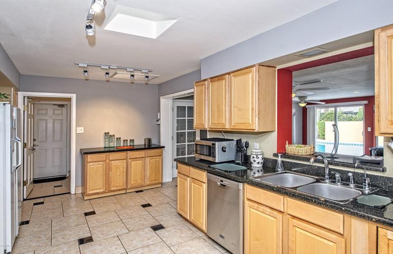007_Kitchen View