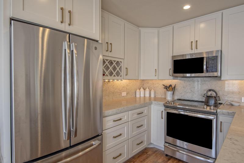 007_Updated Kitchen