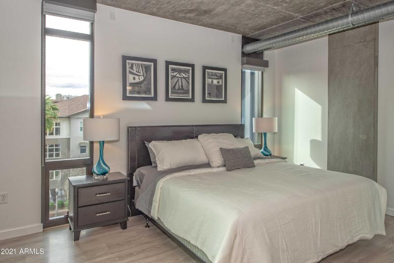 009_Bedroom