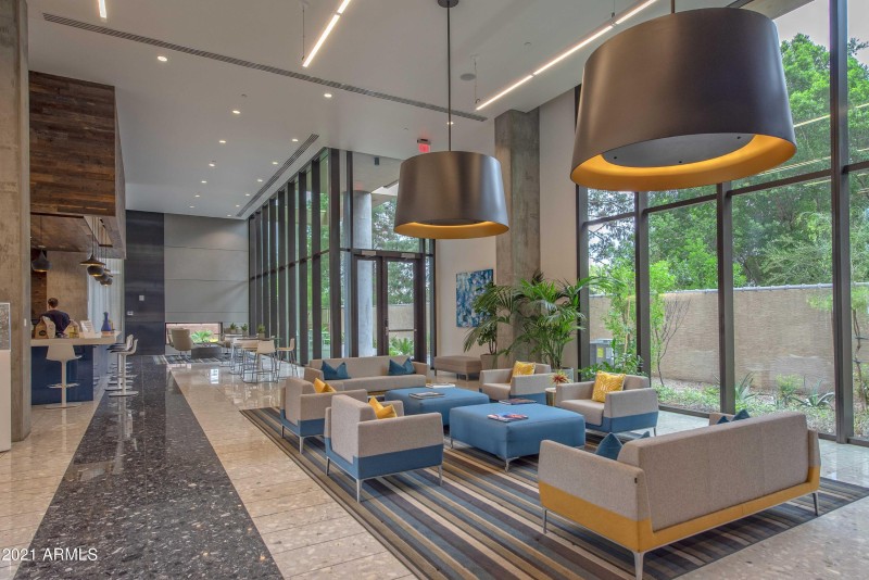 001_Lobby View