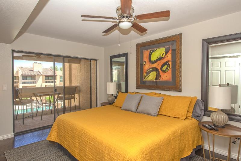 012_Master Bedroom