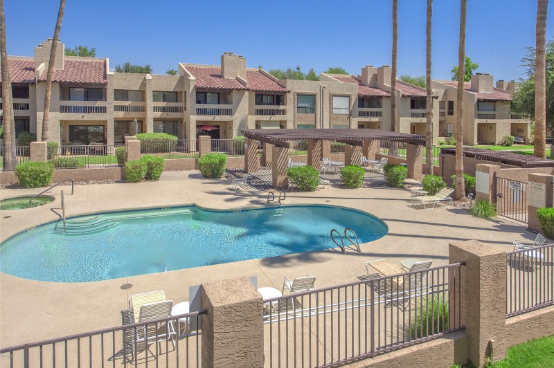 001_Community Pool