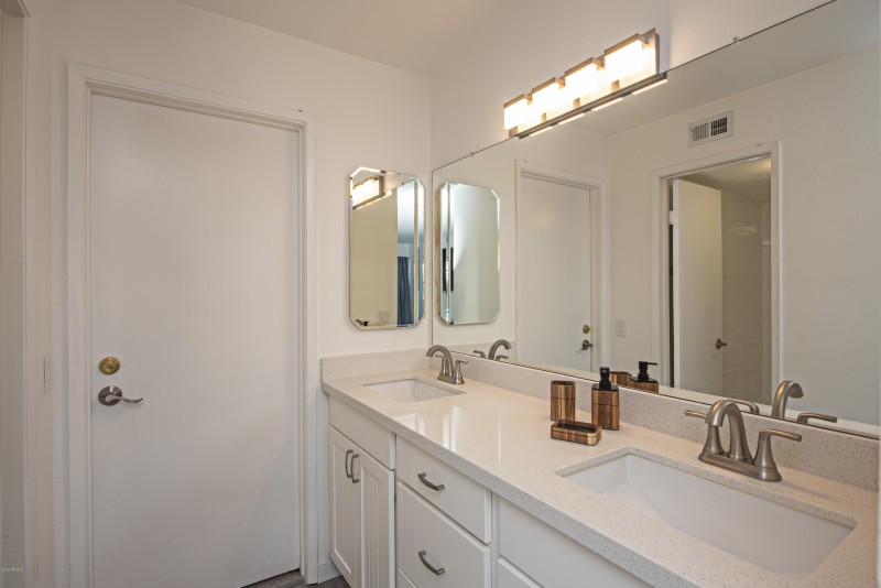015_Master Bath