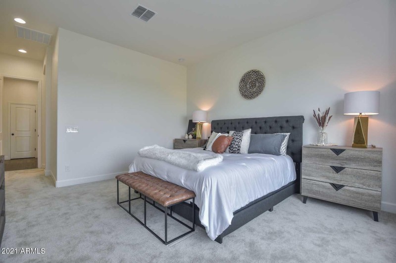 Master Bedroom3
