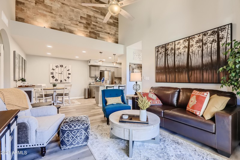 02 Living Room