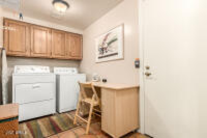 1187-laudry room