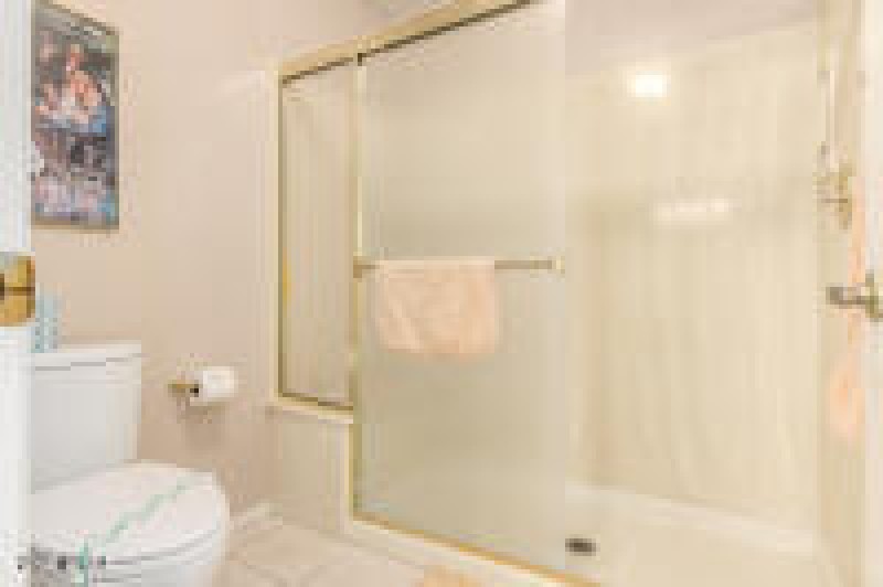 1187-master shower