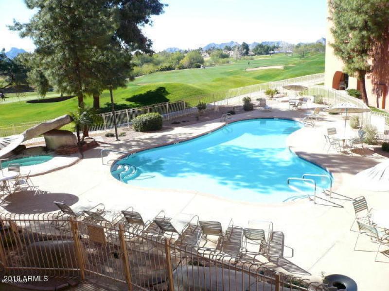ANASAZI POOL ON THE GOLF COURSE