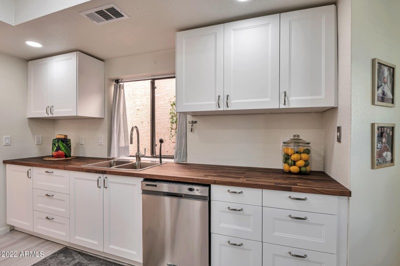 Modern Kitchen 3