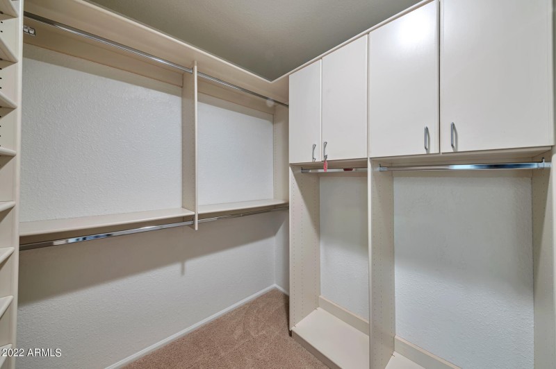 MB Walkin Closet