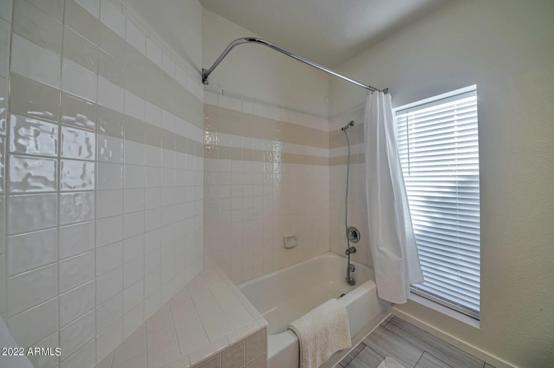 Guest Bathroom 2