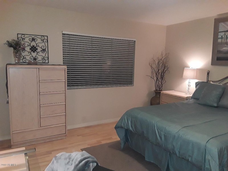 meridian br bed and armoire aug 2019
