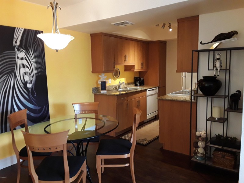 Dining Room/Kitchen