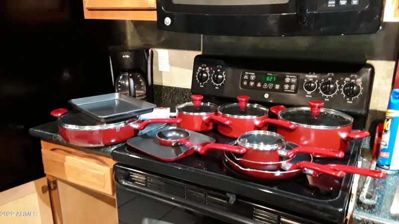 CDV new cookware