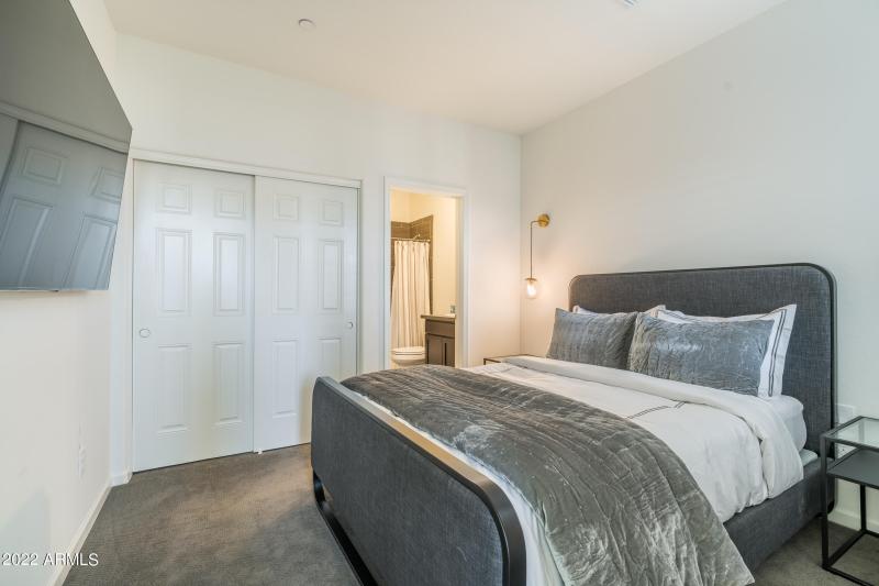 Guest King Bedroom