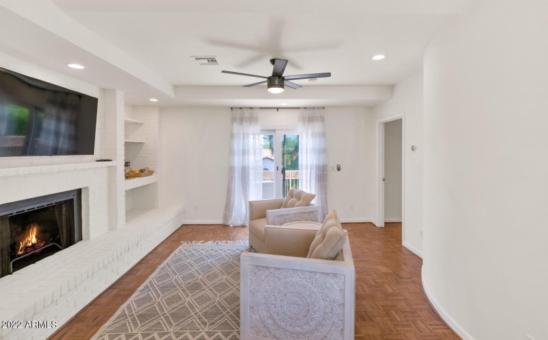4219 N 62nd St-large-025-025-4219 N 62nd
