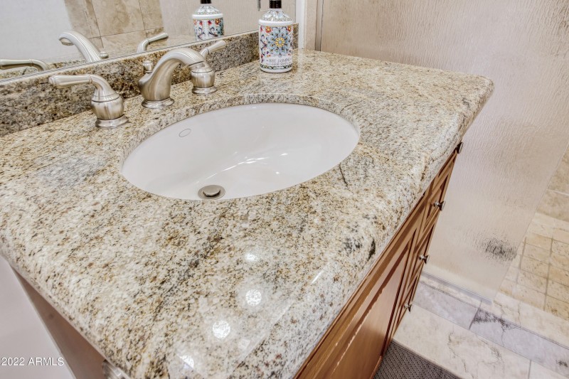 Casita Bath 2