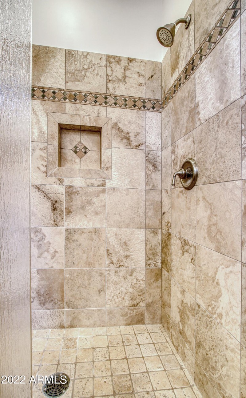 Casita Bath 3