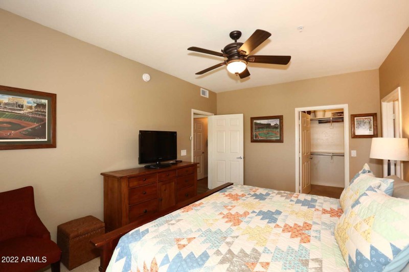 Master Bedroom2
