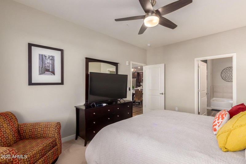 20 Queen Creek