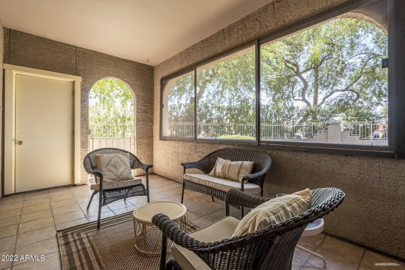 screened in patio