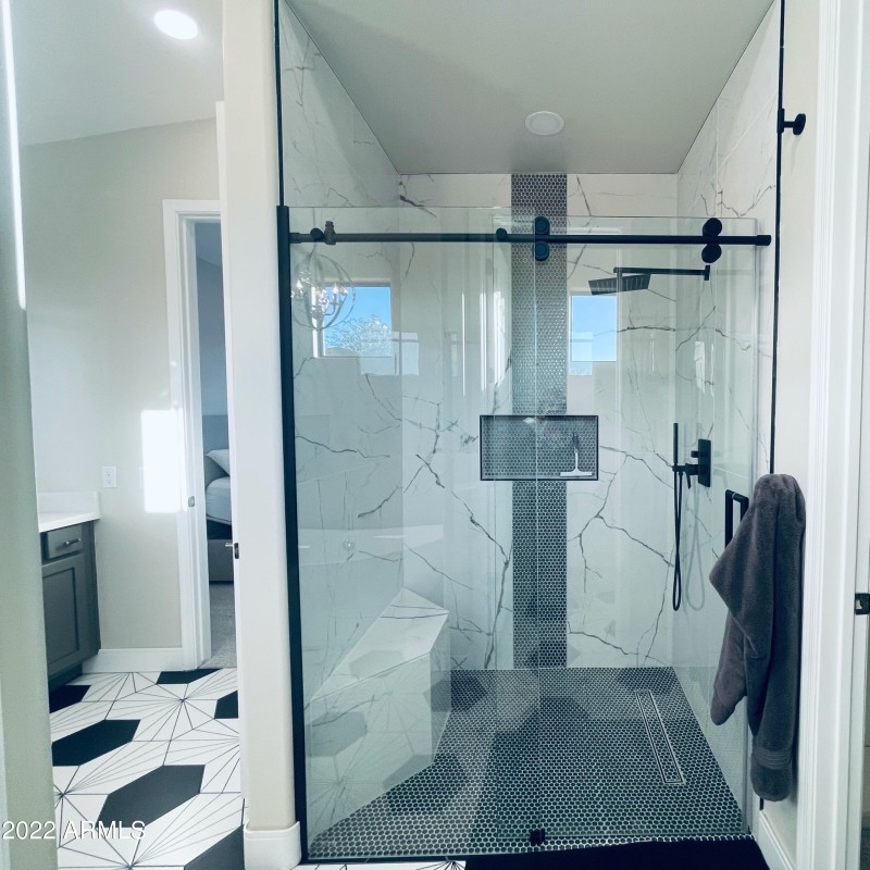 MASTER BATHROOM CUSTOM SHOWER