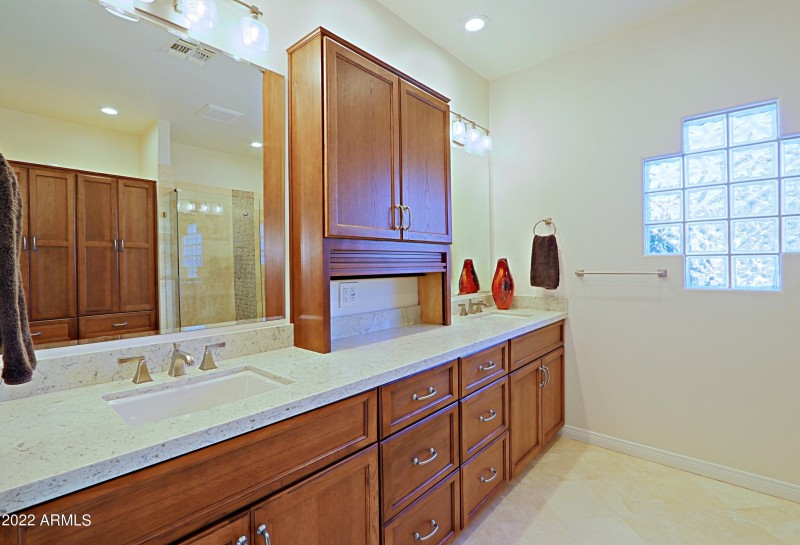 2nd Master Bath 2