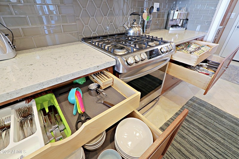 Kitchen 7