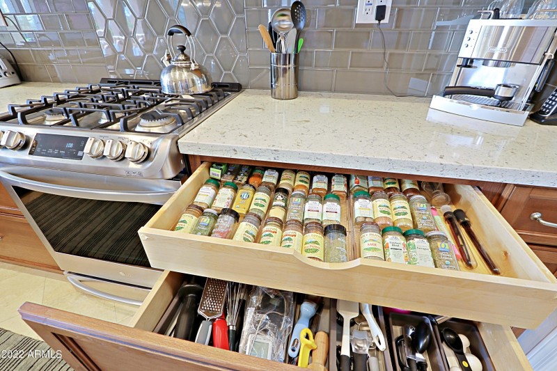 Kitchen 8