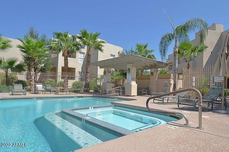 1074 Hot tub