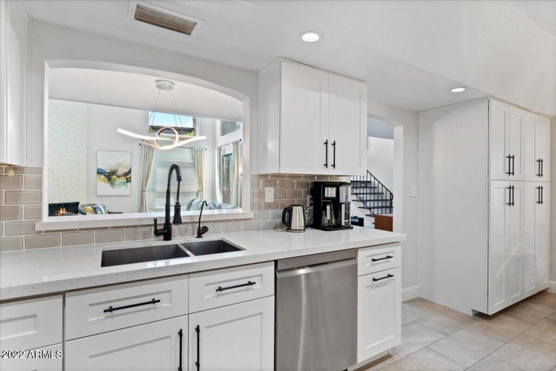 Open Kitchen