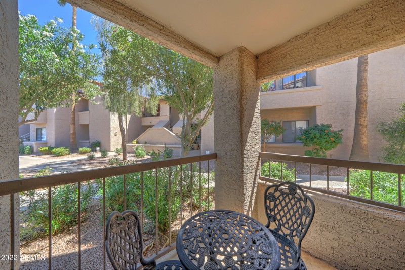 9450 N 94th Pl-13