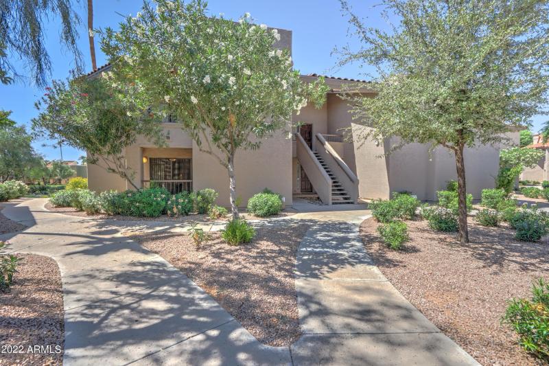 9450 N 94th Pl-1