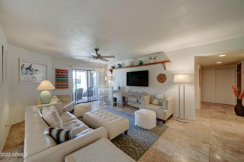 9450 N 94th Pl-4