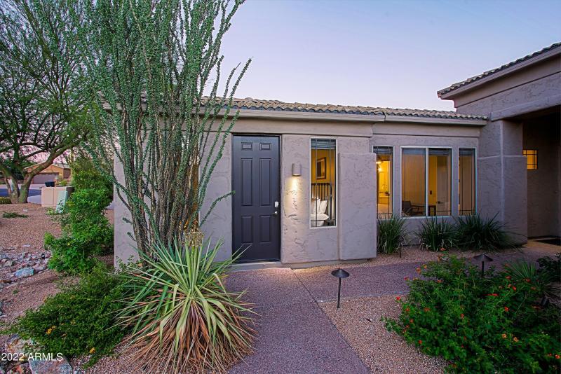 Casita Front