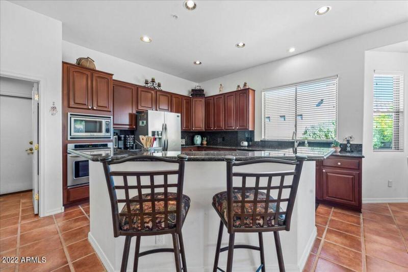 Kitchen Island ~ Breakfast Bar