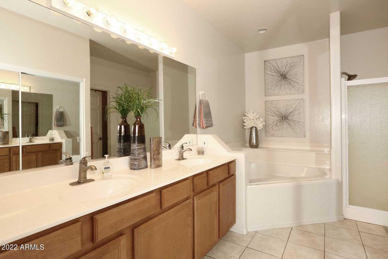 Master Bath2