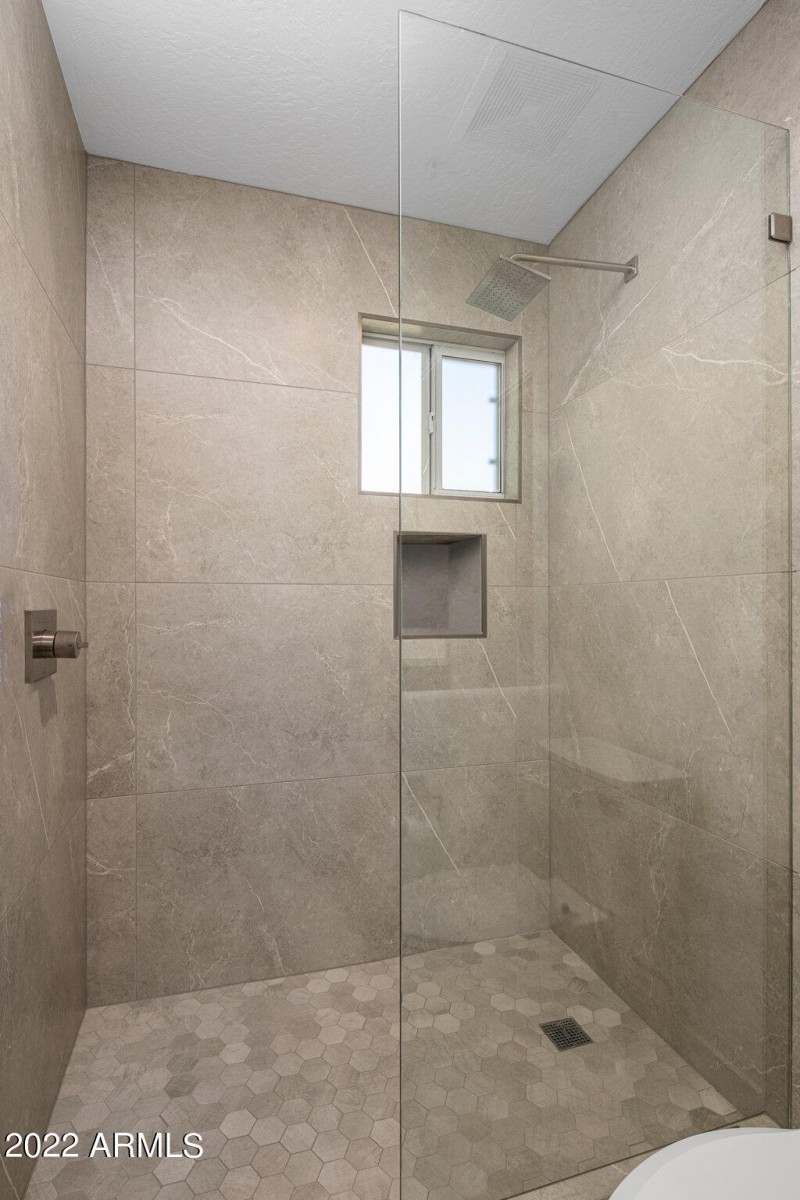 Guest Shower