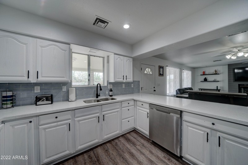 77 W Baseline Spur-12