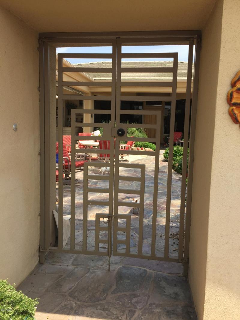 ENTERANCE TO FRONT COURTYARD OASIS