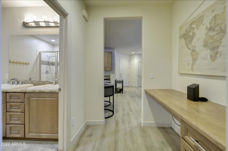 Hallway to Bedroom/Bath