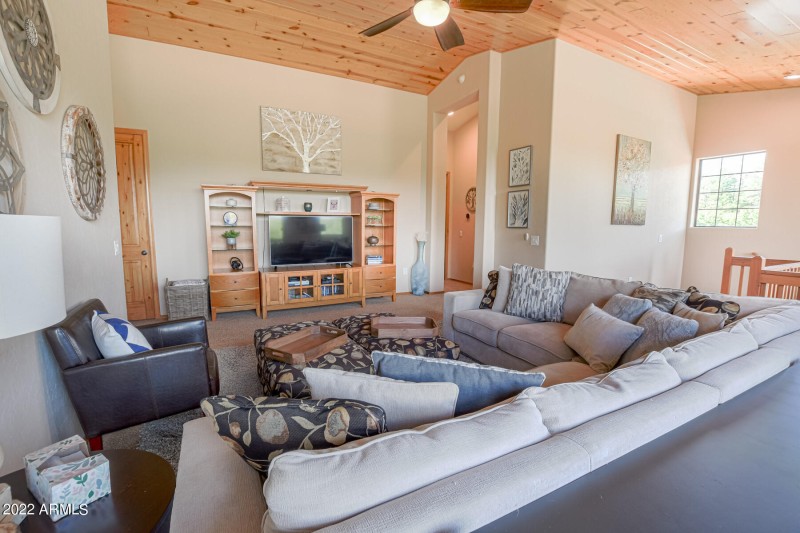 Upper Level Familyl Room