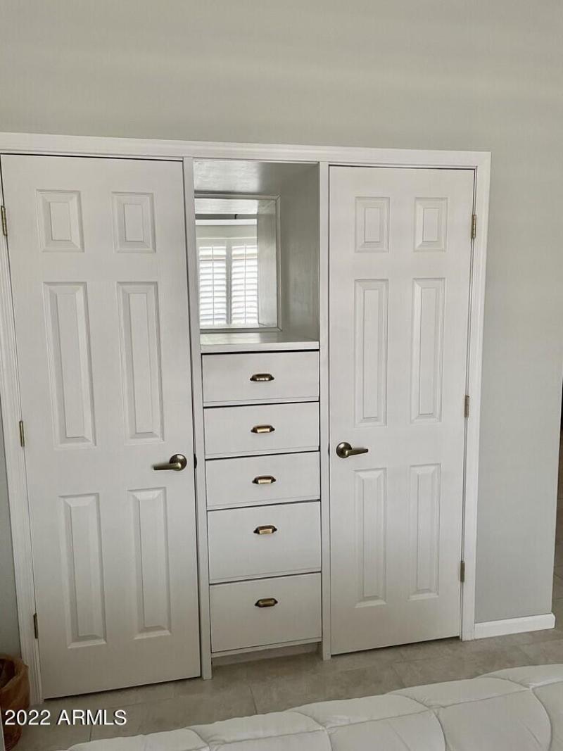 bedroom4