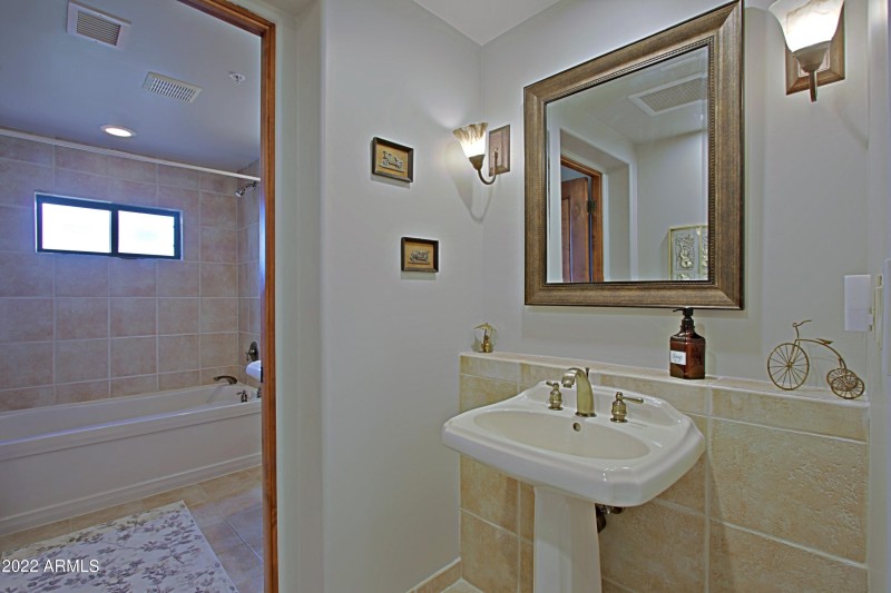 Guest Quarters Bath 1