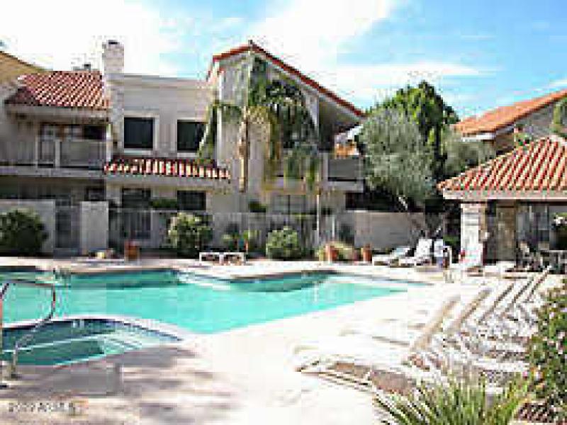 cabrilloSquarePool2