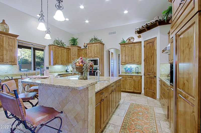 Kitchen 8