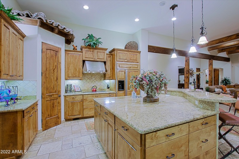 Kitchen 10