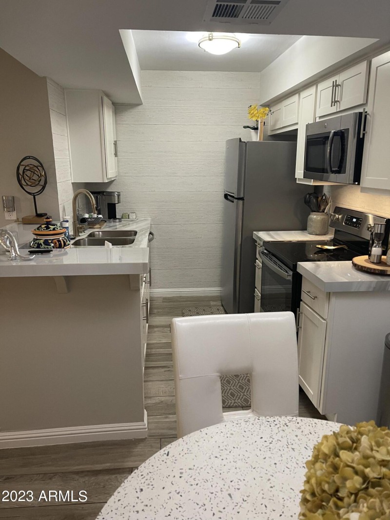 A5671934-33CF-4AEA-9AA3-FDBDBF0C8012