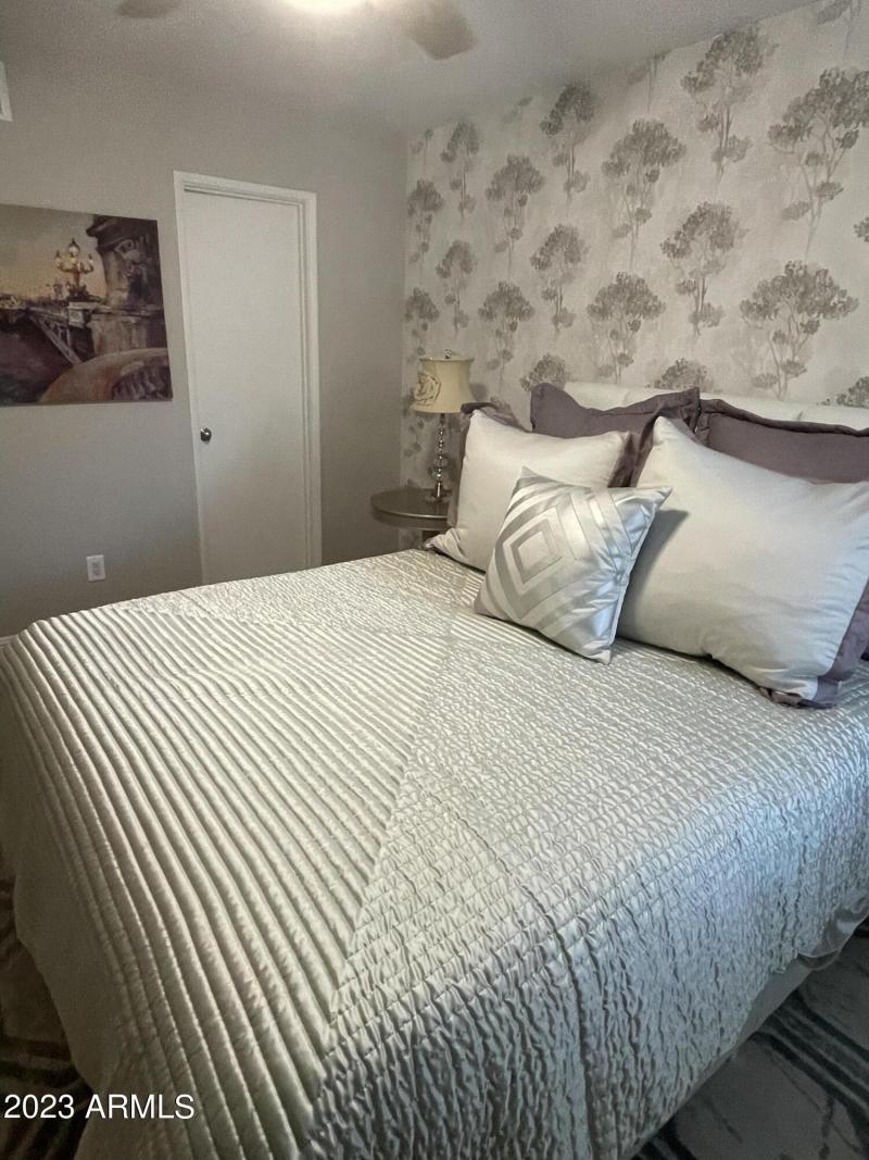 884F0DBE-3C4F-4DBC-BCDC-78CF99189C5A